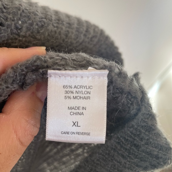 XL knit 3/4 sleeve grey sweater - Picture 4 of 4